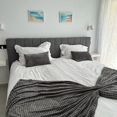 Apartment 121- Beachfront With Views, *