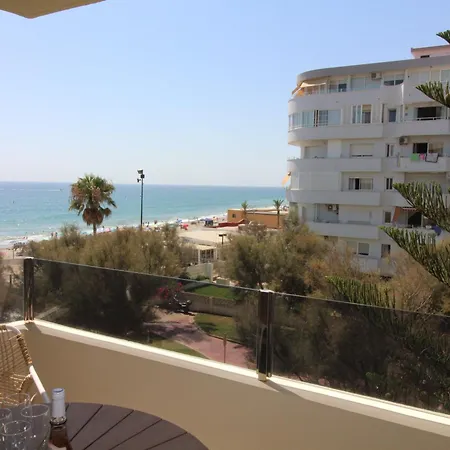 121- Beachfront With Views, Apartment *