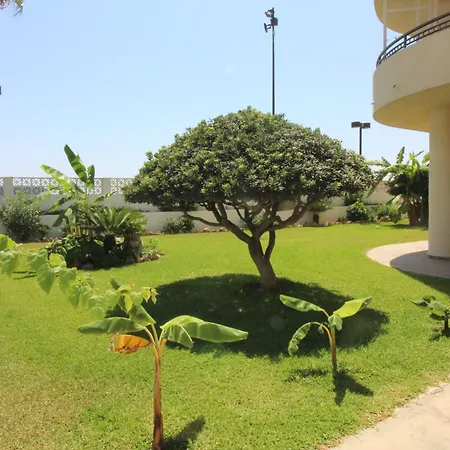 121- Beachfront With Views, *